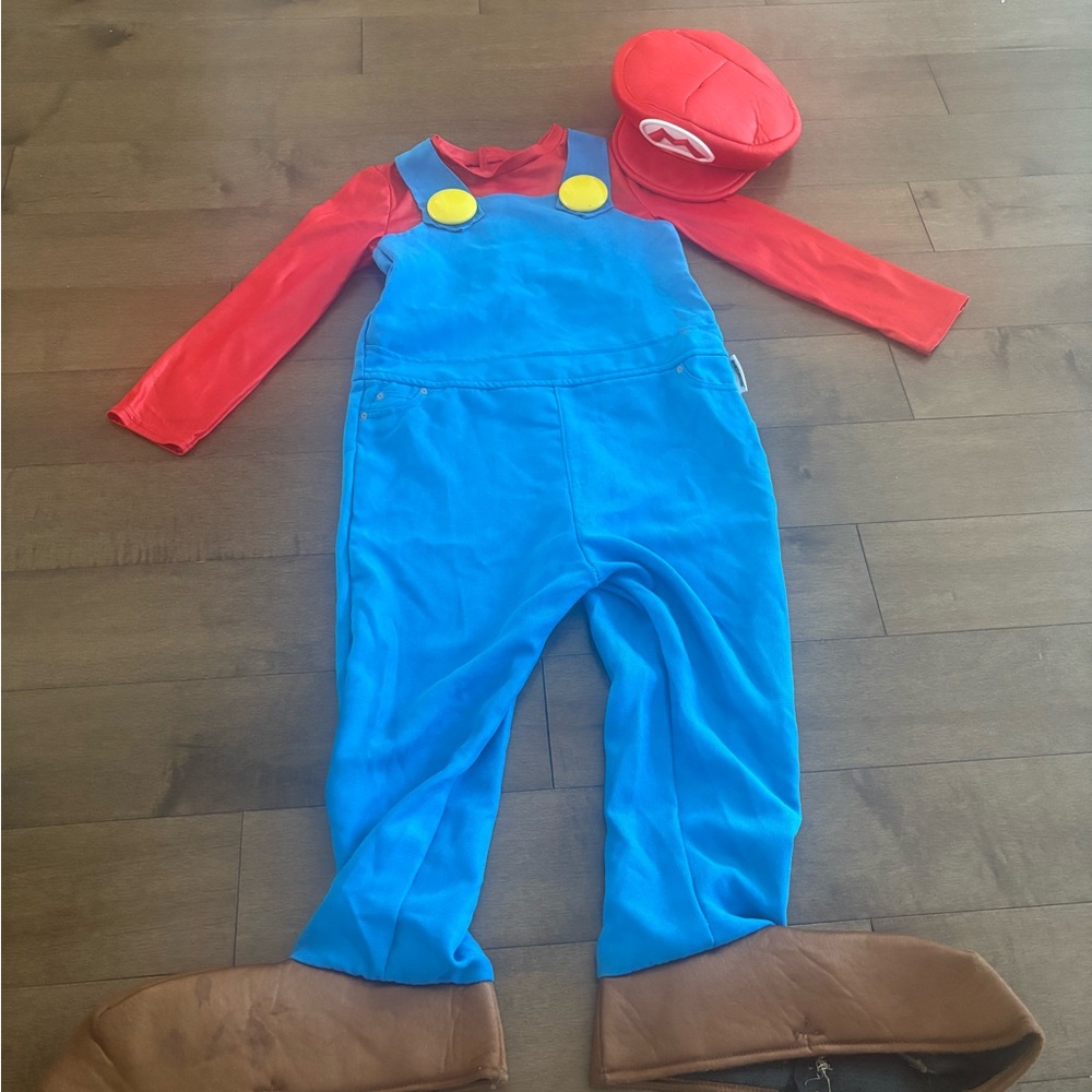 Super Mario Costume